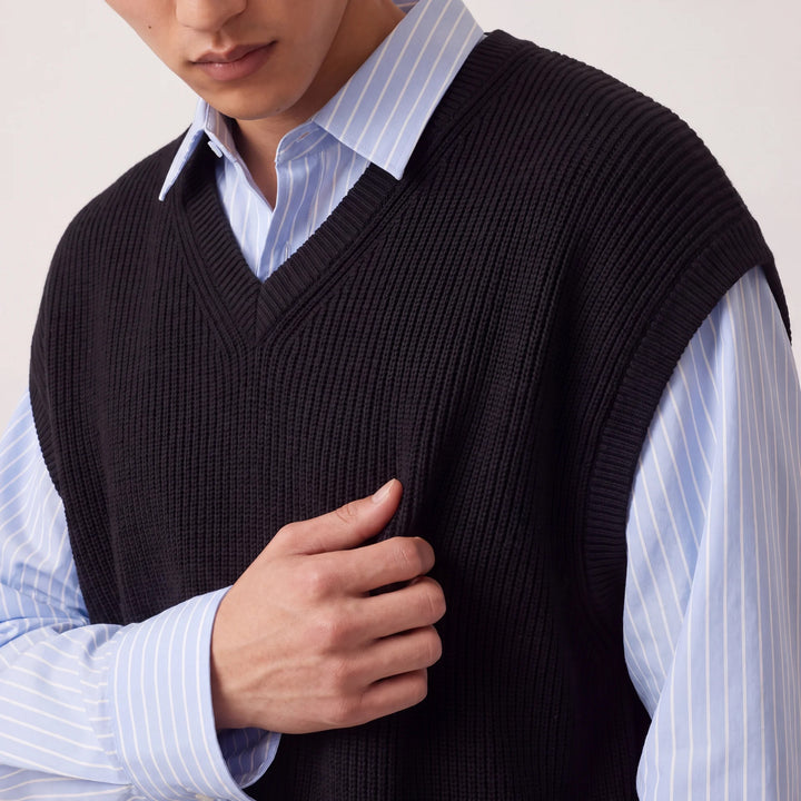 Kenji - Sleeveless Knit Pullover
